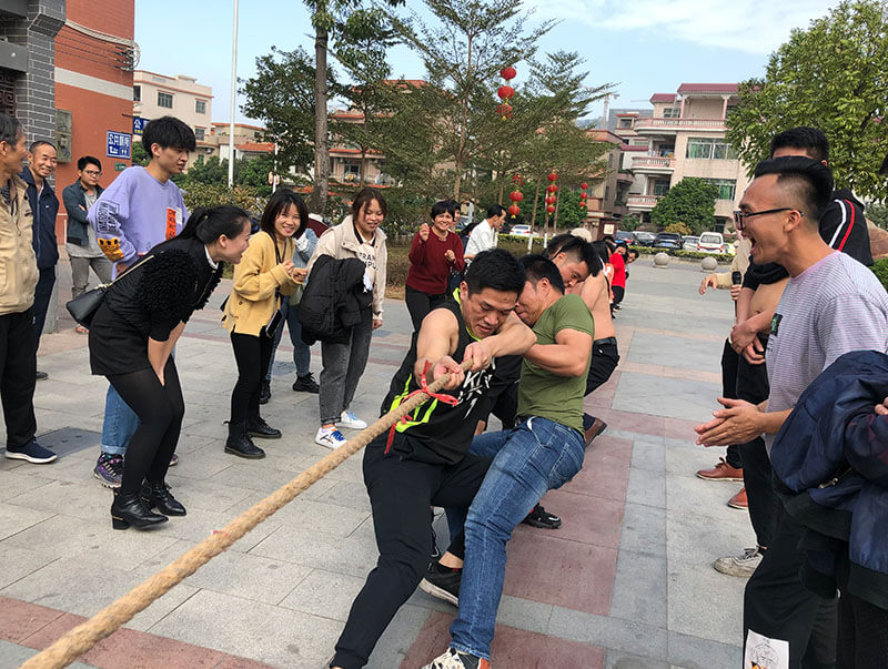拔河比(bi)賽